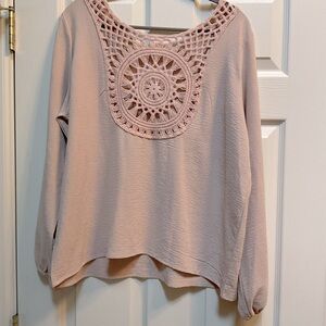 Long sleeve top with macrame detail